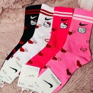 Nike Hello Kitty Heart Crew Socks — Black, White, Hot Pink, Pink